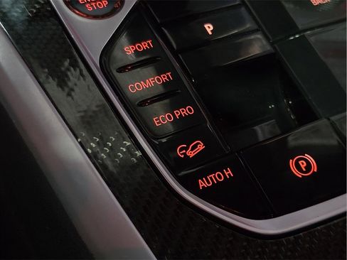 Used 2024 BMW X6 M60i w/ Dynamic Handling Package image 23