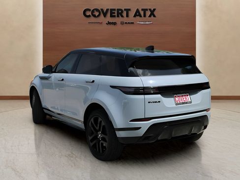 Used 2025 Land Rover Range Rover Evoque Dynamic SE AWD/4WD image 3