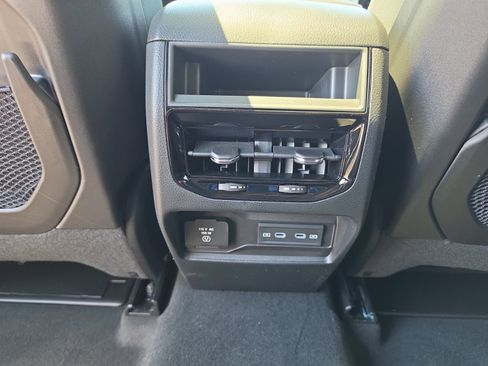 New 2026 Jeep Grand Cherokee Altitude AWD/4WD image 29