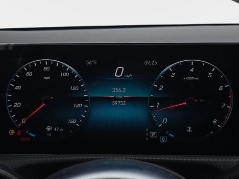 Used 2022 Mercedes-Benz CLA 250 CLA 250 image 21