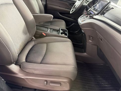 Used 2019 Honda Odyssey EX image 24