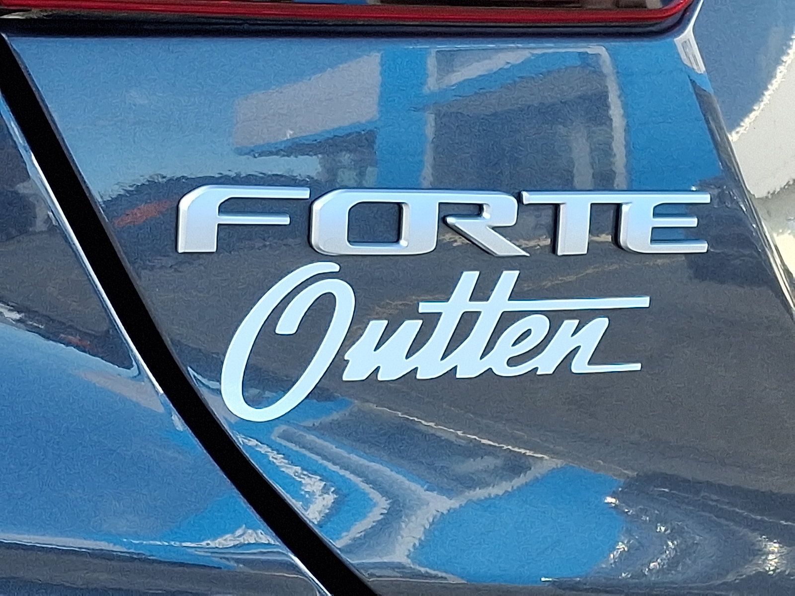 Used 2023 Kia Forte GT-Line w/ GT-Line Technology Package FWD image 31