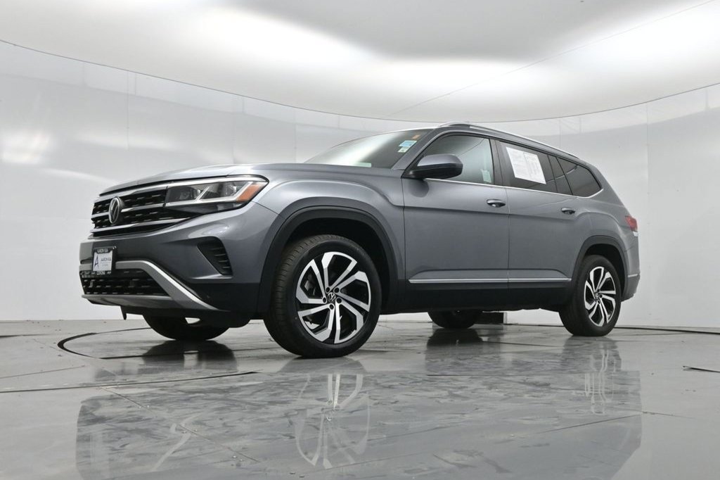 Used 2023 Volkswagen Atlas SEL AWD/4WD image 17