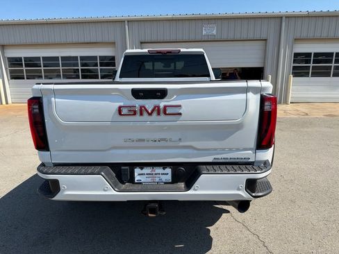 Used 2024 GMC Sierra 3500 Denali w/ Denali Reserve Package AWD/4WD image 6