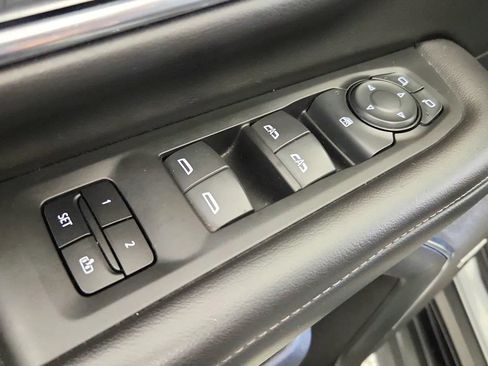 Used 2023 Chevrolet Tahoe LT AWD/4WD image 23