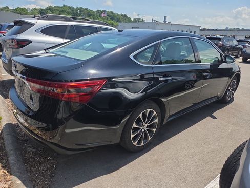 Used 2016 Toyota Avalon XLE Premium FWD image 5