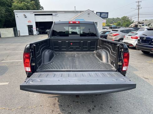 Used 2016 RAM 1500 Classic SLT image 13