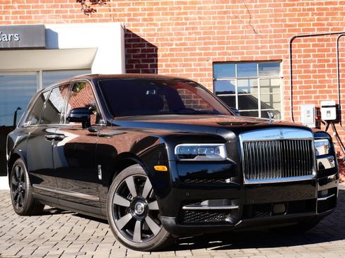 Used 2021 Rolls-Royce Cullinan image 19