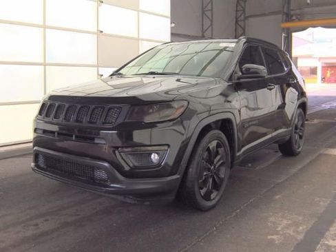 Used 2019 Jeep Compass Altitude image 1