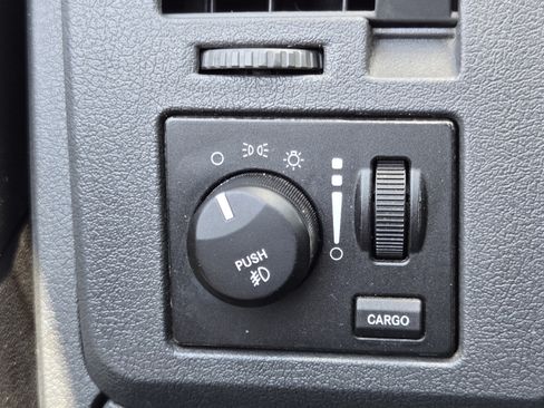 Used 2006 Dodge Ram 1500 Truck SLT RWD image 18