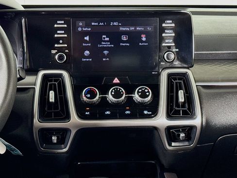 Used 2021 Kia Sorento LX FWD image 13