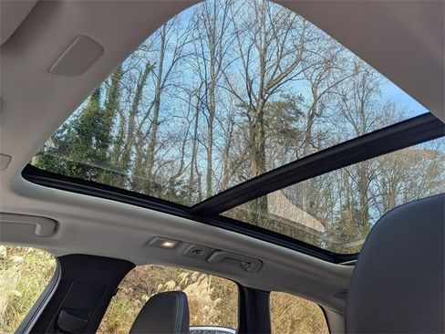 Certified 2023 Volvo XC60 B5 Core w/ Climate Package image 10