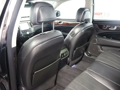 Used 2013 Hyundai Equus Signature RWD image 45
