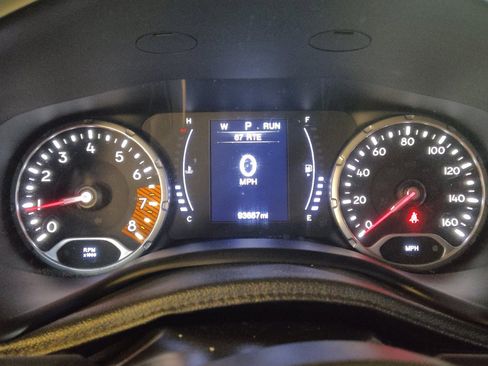 Used 2020 Jeep Renegade Sport w/ Sport Appearance Group FWD image 23