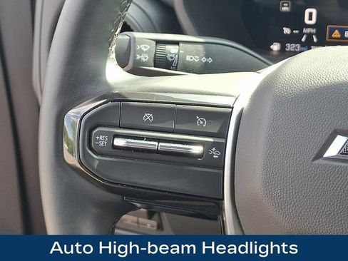 Used 2025 Chevrolet Colorado Trail Boss AWD/4WD image 7