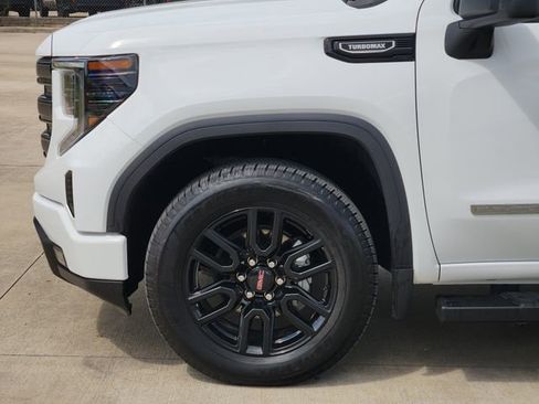 Used 2024 GMC Sierra 1500 Elevation image 8