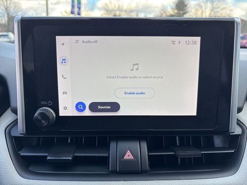 Used 2024 Toyota RAV4 XLE image 28