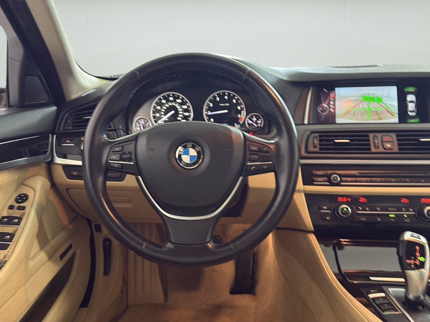 Used 2015 BMW 528i xDrive Sedan AWD/4WD image 12