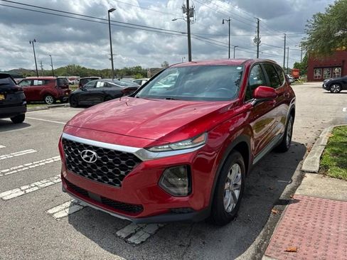 Used 2019 Hyundai Santa Fe SE FWD image 4