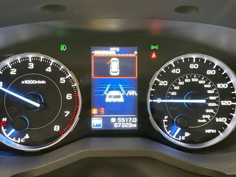 Used 2019 Subaru Ascent Touring w/ Popular Package #3 AWD/4WD image 9