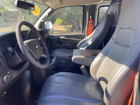Used 2014 Chevrolet Express 2500 2500 Cargo image 9