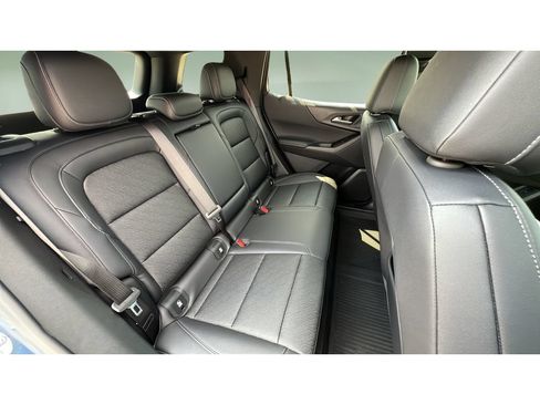Certified 2025 Chevrolet Equinox LT w/ Convenience Package II FWD image 31