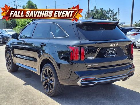 Used 2023 Kia Sorento SX AWD/4WD image 2