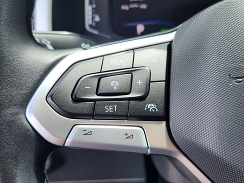 Certified 2023 Volkswagen Atlas SEL AWD/4WD image 22