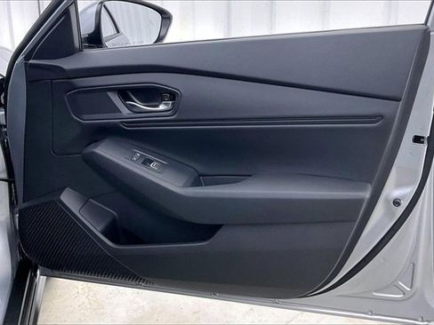 Certified 2024 Honda Accord EX image 22