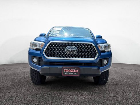 Used 2018 Toyota Tacoma TRD Off-Road AWD/4WD image 2
