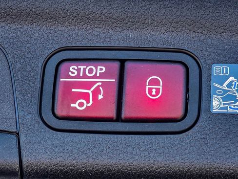 New 2026 Mercedes-Benz GLE 63 AMG S image 35