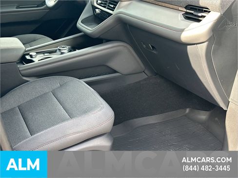 Used 2025 Ford Explorer Active AWD/4WD image 15