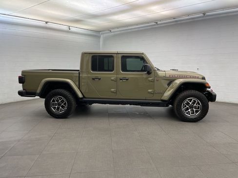 New 2026 Jeep Gladiator Rubicon image 2