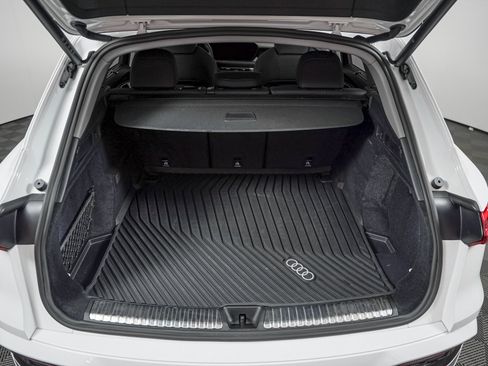 Used 2025 Audi Q5 Premium Plus w/ Premium Plus AWD/4WD image 7