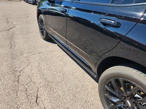 Used 2023 Cadillac Escalade Sport Platinum w/ LPO, ONYX Package image 6