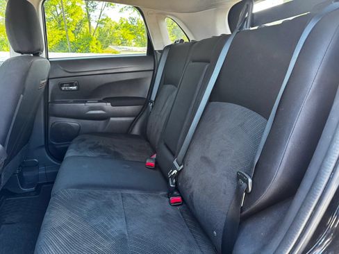 Used 2014 Mitsubishi Outlander Sport SE FWD image 11