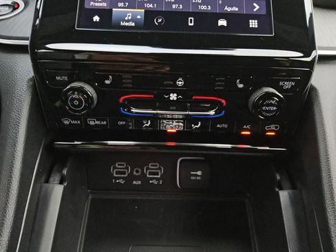 New 2025 Jeep Grand Cherokee L Altitude image 21