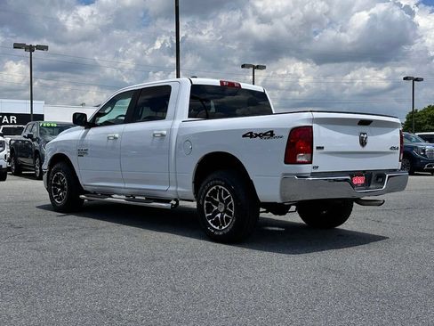Used 2021 RAM 1500 Classic SLT AWD/4WD image 9