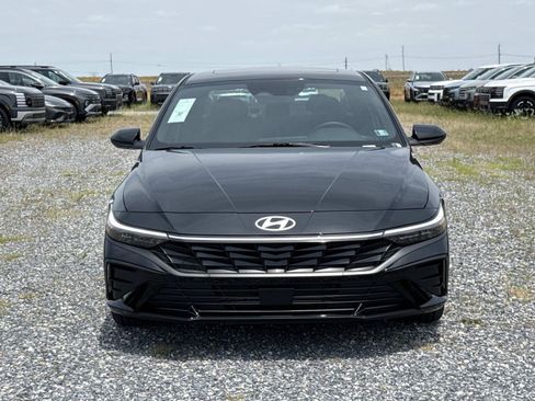 New 2026 Hyundai Elantra SEL Sport FWD image 17