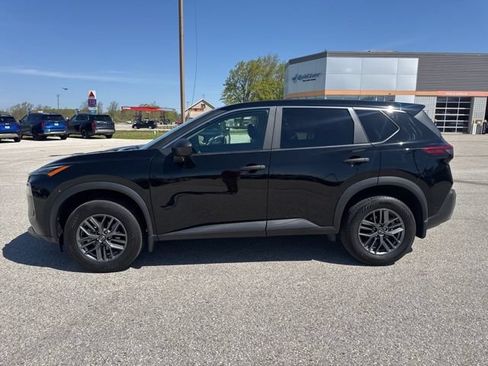 Used 2023 Nissan Rogue S AWD/4WD image 6