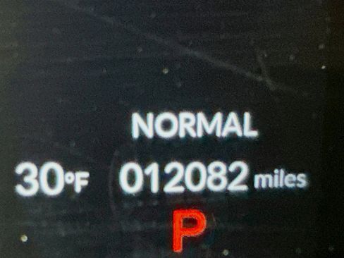 Used 2025 Honda HR-V LX image 19