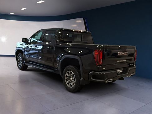 Used 2024 GMC Sierra 1500 AT4 w/ Technology Package image 5