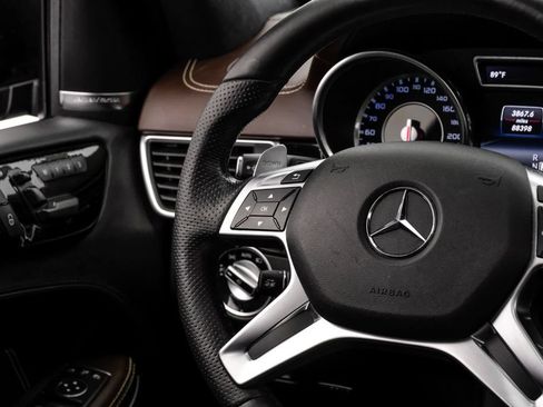 Used 2016 Mercedes-Benz GL 63 AMG 4MATIC image 22