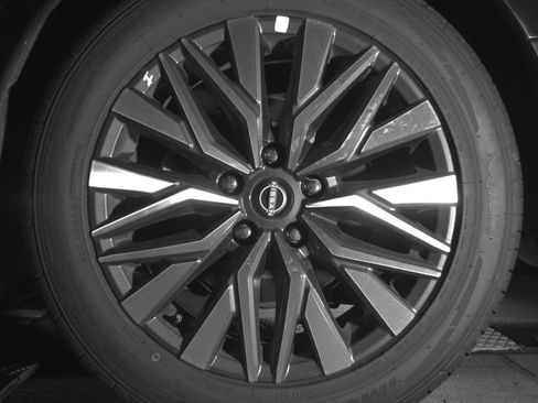 Used 2025 Nissan Altima 2.5 SV image 14