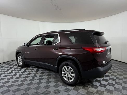 Used 2020 Chevrolet Traverse LT FWD image 3