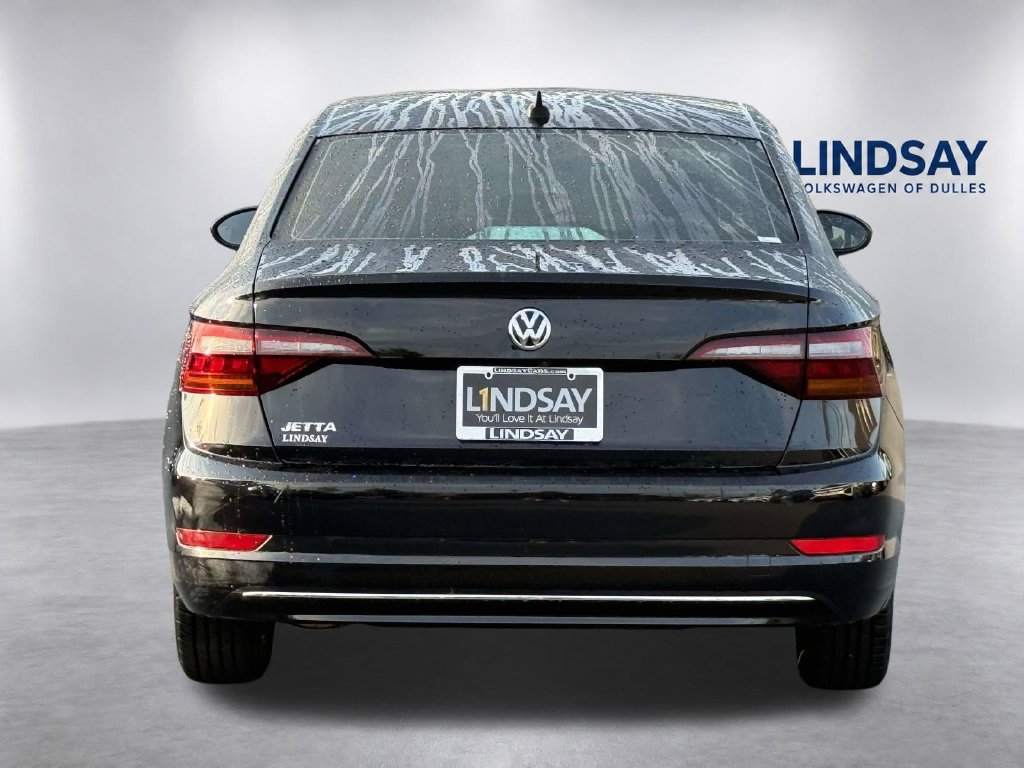 Used 2019 Volkswagen Jetta SEL w/ Cold Weather Package FWD image 4