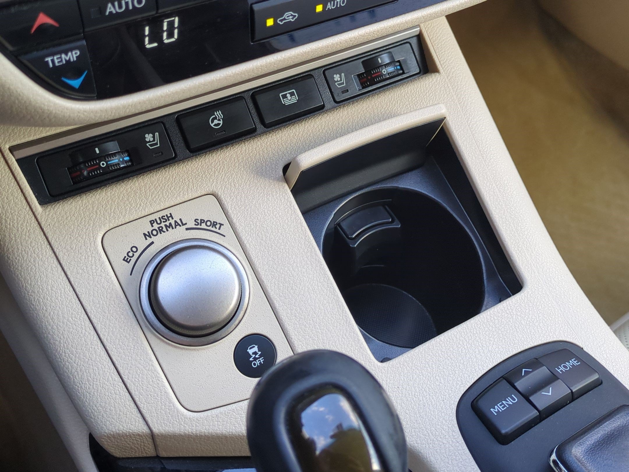 Used 2015 Lexus ES 350 w/ Luxury Package FWD image 29