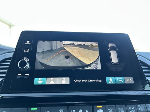 Certified 2026 Honda Odyssey Touring image 14