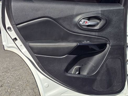 Used 2023 Jeep Cherokee Altitude Lux w/ Lux Elite Package image 46