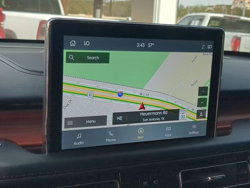 Used 2023 Lincoln Aviator Reserve image 17